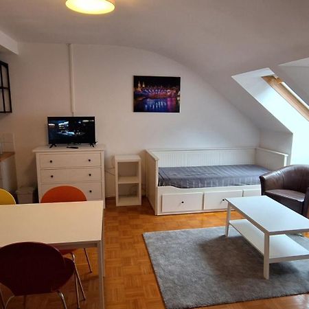Flataid Apartment Obere Bahnstrasse - Grazer Messe Extérieur photo