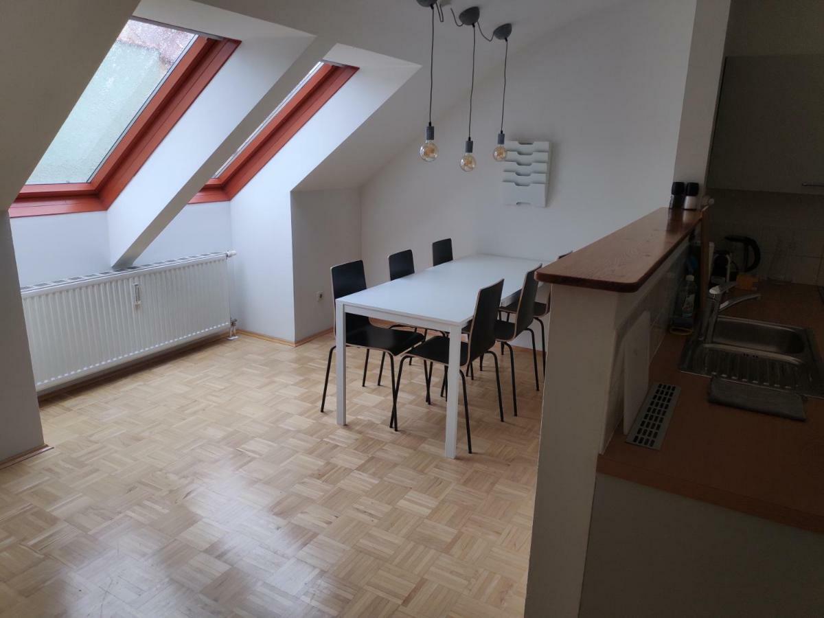 Flataid Apartment Obere Bahnstrasse - Grazer Messe Extérieur photo